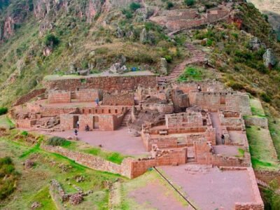 Day 1: CUSCO - CHINCHERO - MORAY - SALINERAS DE MARAS - OLLANTAYTAMBO - PISAC - CUSCO
